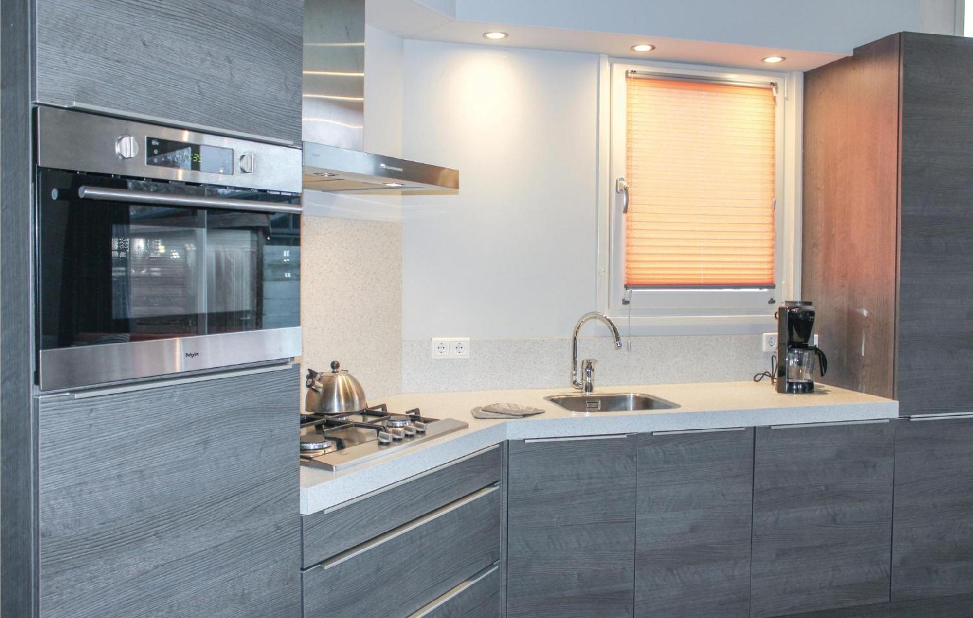 2 Bedroom Awesome Home In Sint-Annaland Exterior photo
